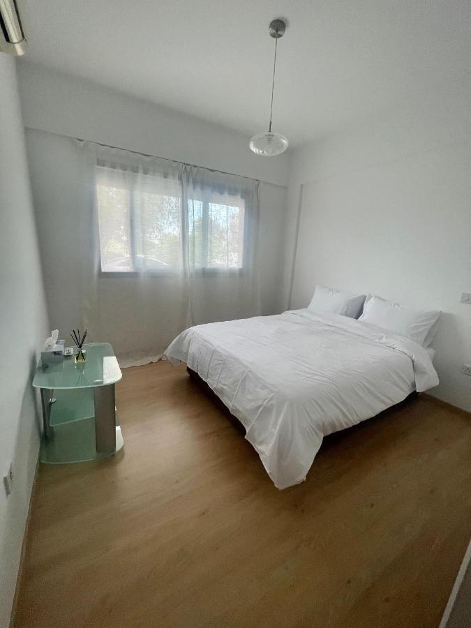 Amazing 2-Bedroom Apartment With Pool!! Limassol Bagian luar foto