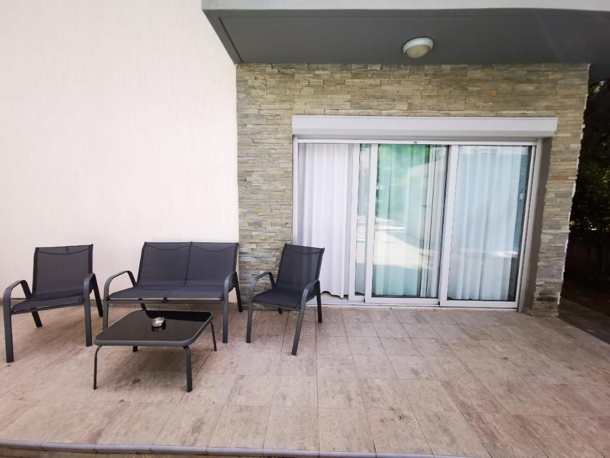 Amazing 2-Bedroom Apartment With Pool!! Limassol Bagian luar foto